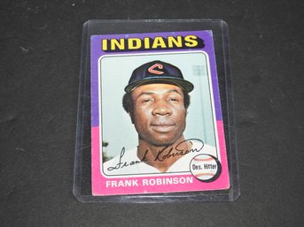 1975 Topps HOFer Frank Robinson Baseball Card