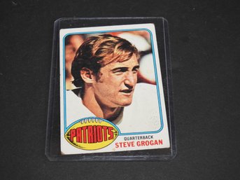 1976 Topps N.E. Patriots Steve Grogan ROOKIE Football Card