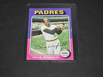 1975 Topps HOFer Dave Winfield Baseball Card