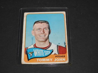 1965 Topps All Star Pitcher Tommy John ROOKIE Baseball Card