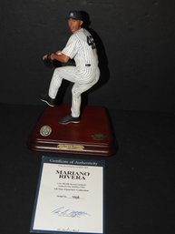 Danbury Mint NY Yankees Mariano Rivera Statue Aprox 10 Inches