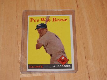 1958 Topps Pee Wee Reese Baseball Card