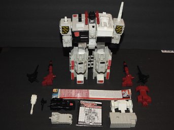 1980s Hasbro GEN-1 Metroplex Transformers Toy