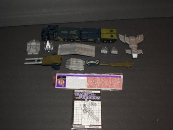 1980s Hasbro GEN-1  ONSLAUGHT Transformers Toy