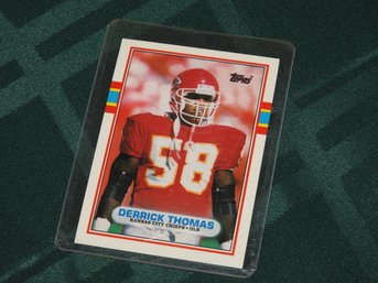 1989 Topps Derrick Thomas ROOKIE Football Card Sharp Corners