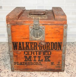 Circa 1920 Walker Gordon Certified Milk Wooden Box