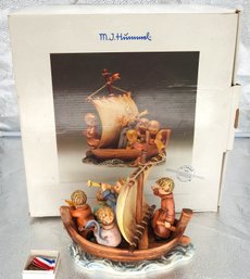 Very Large Hummel Land In Sight Figurine With Orig Box Retails 650.00 NO SHIPPING