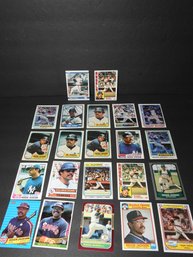 Big Lot Of Reggie Jackson Baseball Cards