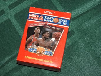 1990 Hoops COLLECTaBOOKS Michael Jordan & More