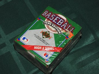 SEALED 1990 Upper Deck Baseball Card Set