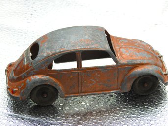 Vintage 5 Inch Metal Beetle Tootsietoy Car