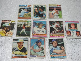 Lot Of 1970s HOFer Baseball Cards