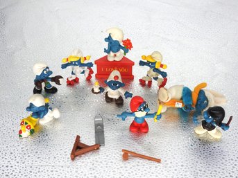 Lot Of 1970s Smurf Figurines