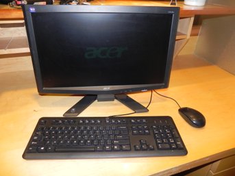 Acer X203H With HP Keyboard And Dell Mouse