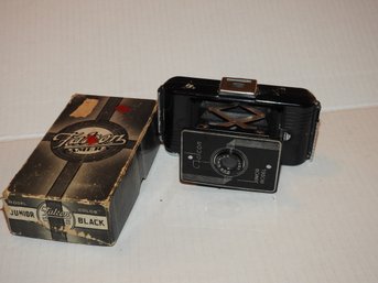 Old Falcon Pop Out Camera Original Box