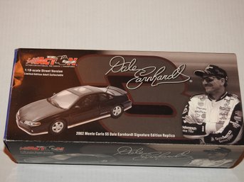 Action 1/18 Dale Earnhardt Nascar Street Car Version Diecast Car