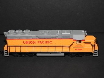 Vintage HO Scale Union Pacific 899 Train Engine