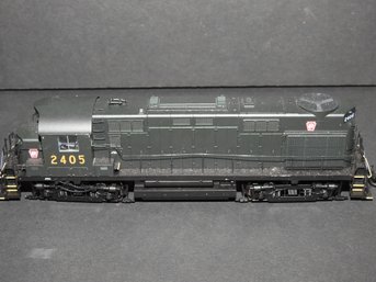 Vintage HO Scale Pennsylvania 2405 Train Engine