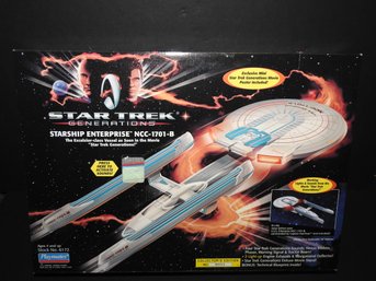 Large Star Trek Enterprise NCC 1701 B Space Vehicle In Original Box