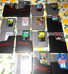 HUGE Lot Of Nintendo Video Games