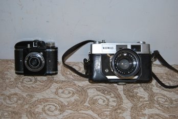 Pair Of Vintage Camra Konica Auto 52 And Beacon