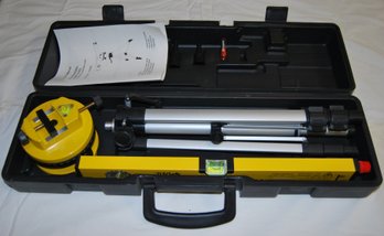 Professional Laser Level With Tripod And Carrying Case