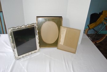 3 Picture Frames