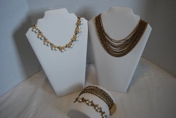 Lot Of 2 Vintage Gold Necklaces And 2 Gold Bracelets