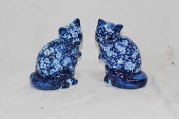 Pair Of Vintage Chintz Blue And White Porcelain Cats