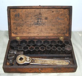 Early 1900's Allen Wrench And Tool Company, Provendance RI Socket Wrench Set In Orig Box