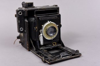 The Folmer Graflex Camera With Graphic No.3 Kodak Supermatic Lense