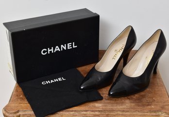 Chanel Black Leather Vernis Cap Toe Heels (Size 38 1/2)