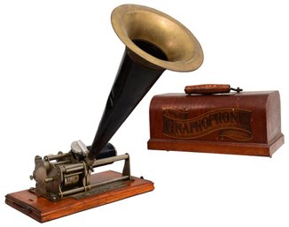 Antique Columbia Phonographe Co. Type B 'Eagle' Graphophone With Witch Hat