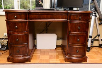 Hooker Furniture Brookhaven Home Office Cherry Wood Knee Hole Bow Front Desk