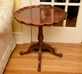 Vintage Bernhardt Carved Mahogany Pie Crust Table