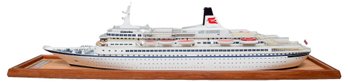 The Royal Viking Sky From The Royal Viking Line Full Hull Model With Display Case