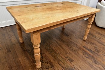 Country Willow Home Natural Stripped Old Pine Carson Kitchen Table (RETAIL $1,120)