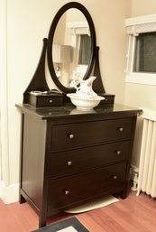 Ikea Hemnes Dresser With Glass Top And Mirror