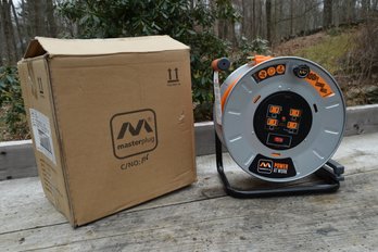 New Mastercord 100 Foot, 15A, 12G Cord Reel W/ Four Sockets & Indicator Light - Dry Location Use Only - Lot 3