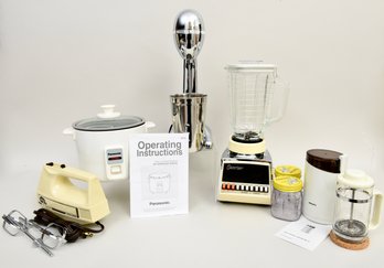 Collection Of Vintage Appliances And More - Panasonic Rice Cooker, Osterizer Blender, Hamilton Beach Blender