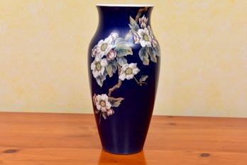 Royal Copenhagen 279-137 Blue Floral Porcelain Vase (1 Of 2)