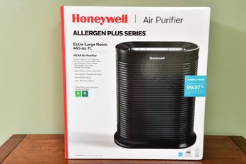 NEW! Honeywell Allergen Plus Series Air Purifier (Model No. HPA300)