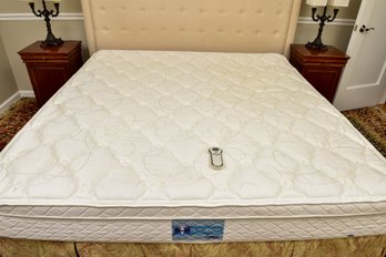 Sleep Number 5000 Model King Size Mattress With Remote, Box Spring And Bed Frame
