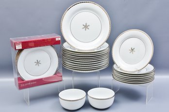 Home Traditional Holiday Porcelain Dinnerware Set