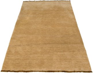 Good Quality Hand Knotted Neutral Toned Area Rug