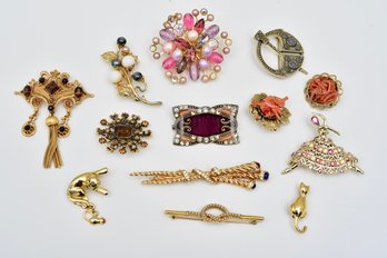 Collection Of Brooches - Ciner, Florenza, Castlecliff And More