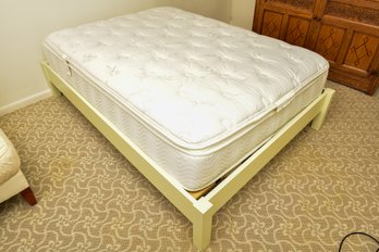 Full Size Simmons Beautyrest Charleston Pillow Top Plush Mattress With Wooden Platform Frame