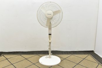 Honeywell Floor Fan With Remote
