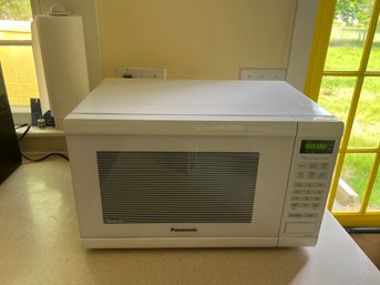 White Panasonic Genesis Sensor 1200W Microwave