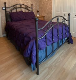 Full Size Bed With Metal Bed Frame